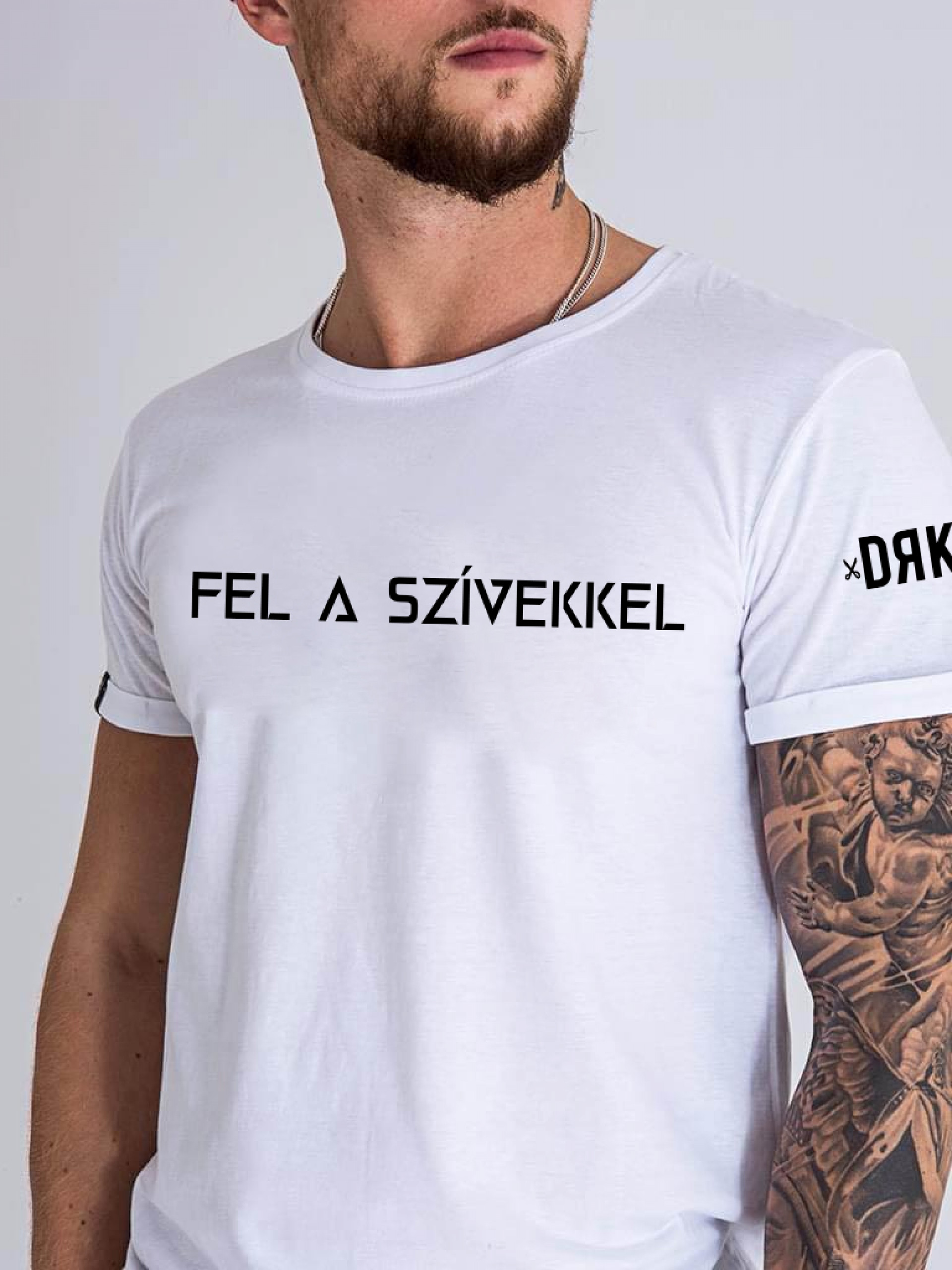 DRK Fel a szívekkel fehér férfi póló