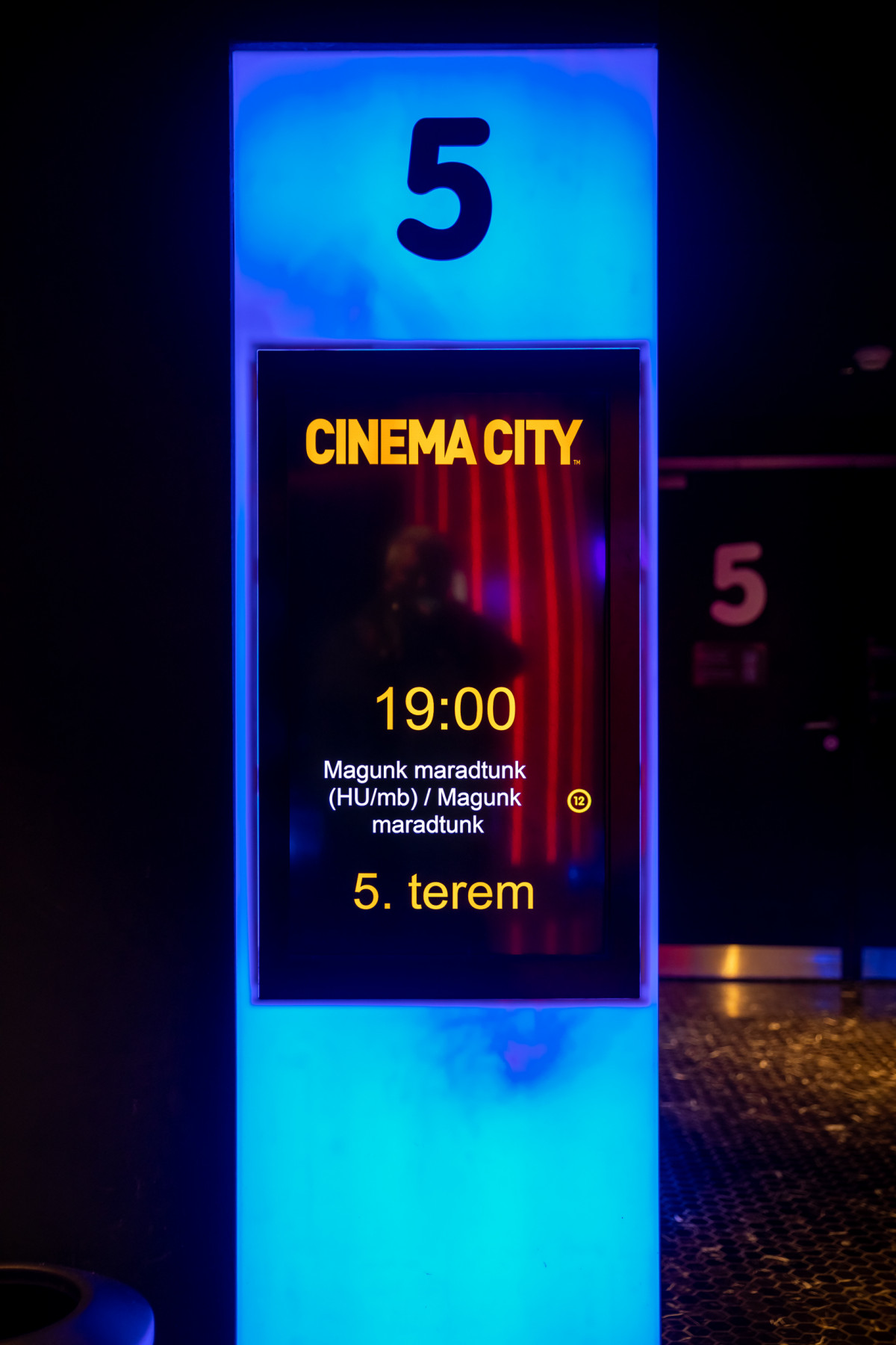 2022.04.30., Filmvetítés a Mammutban - 4
