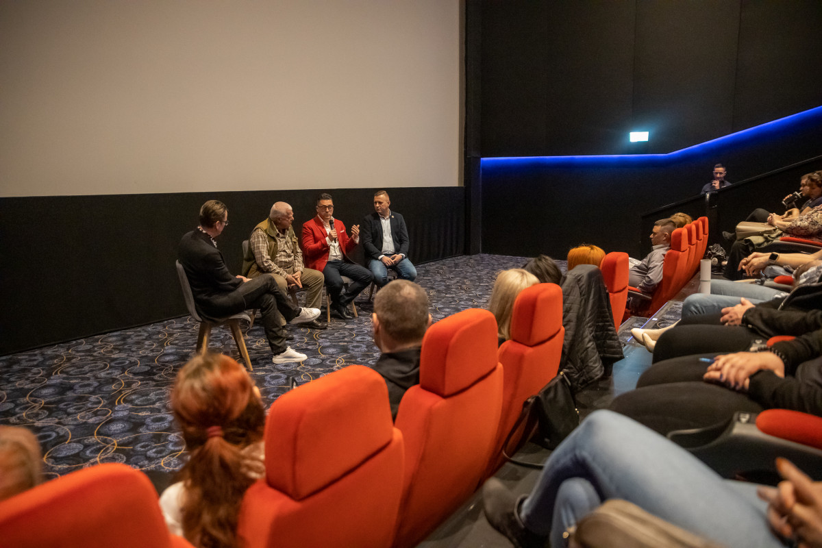 2022.04.30., Filmvetítés a Mammutban - 28