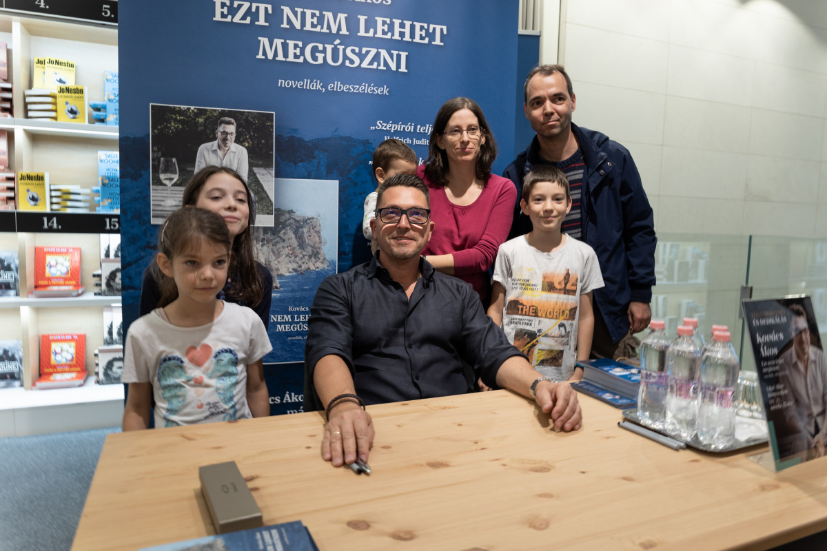 2019.09.29., Sajtótájékoztató és dedikálás - 46