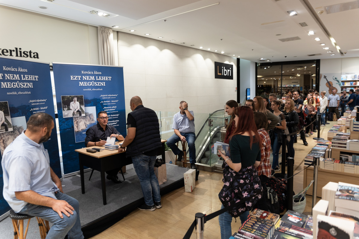 2019.09.29., Sajtótájékoztató és dedikálás - 59